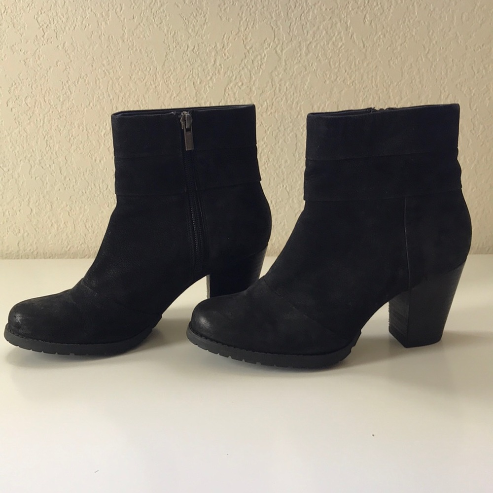 Cool leather Clarks black boots size 7 1/2